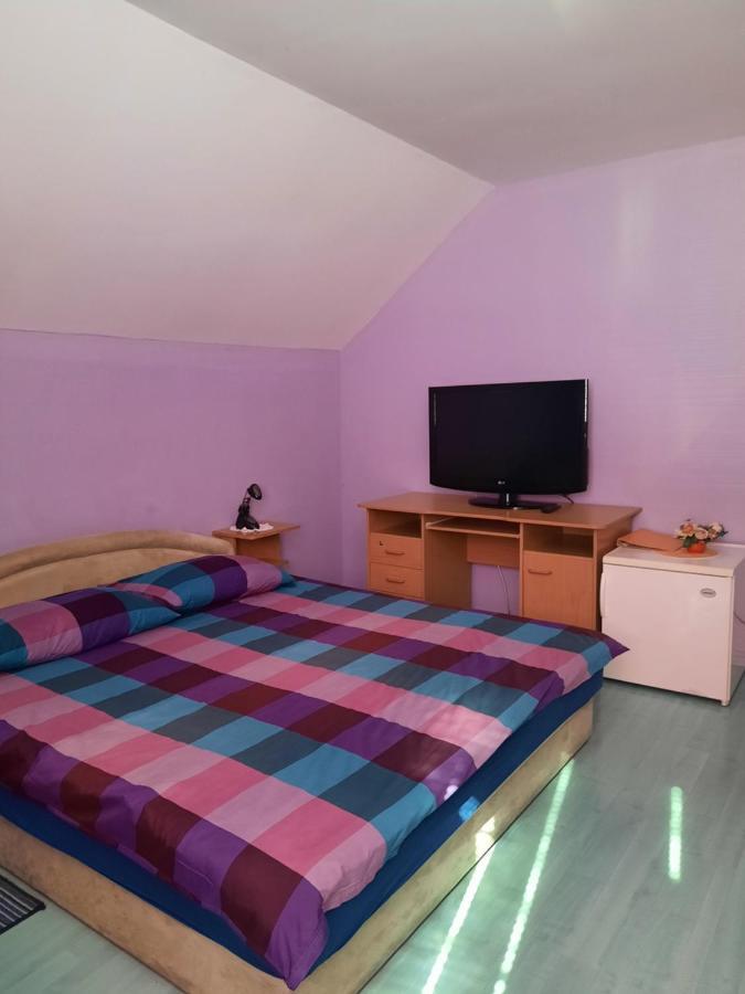 Rooms Cehovin Postojna Exteriör bild
