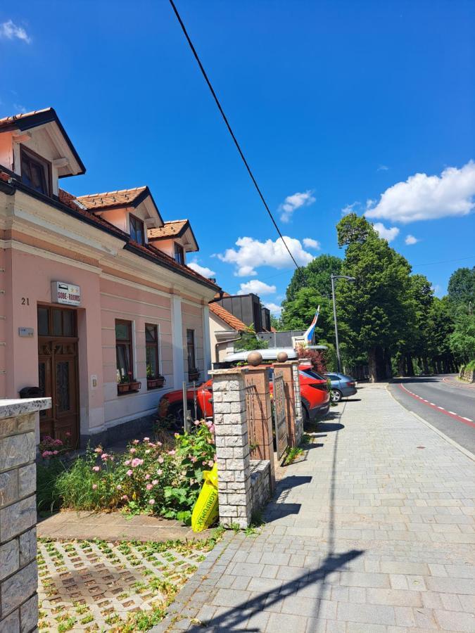 Rooms Cehovin Postojna Exteriör bild