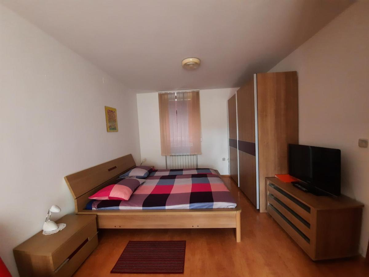 Rooms Cehovin Postojna Exteriör bild