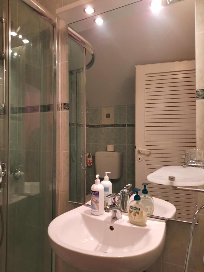 Rooms Cehovin Postojna Exteriör bild