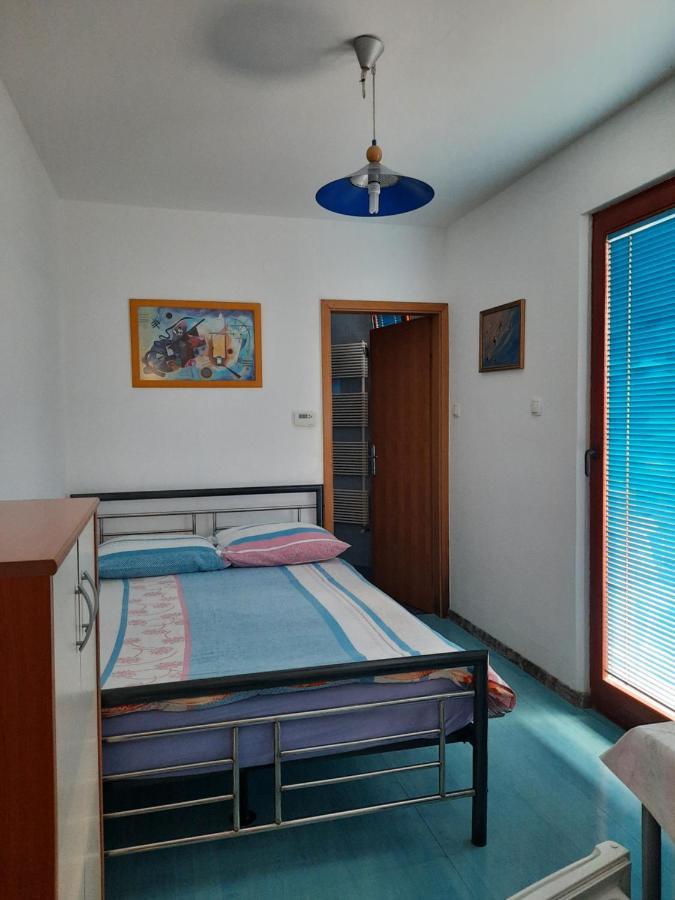 Rooms Cehovin Postojna Exteriör bild