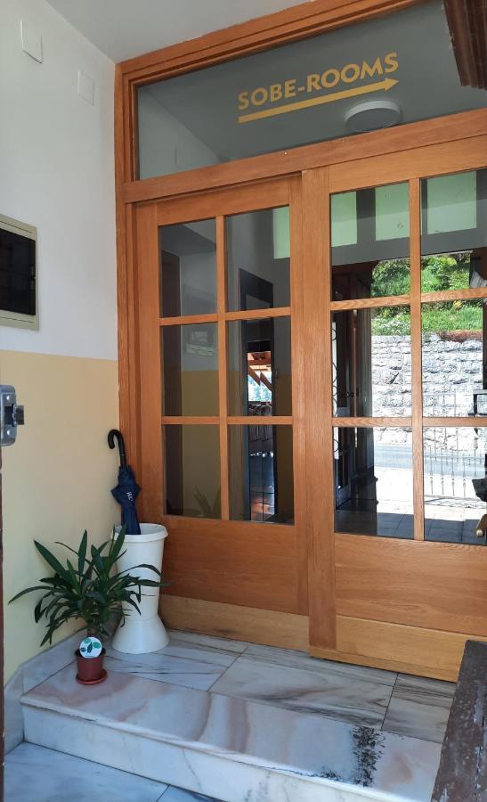 Rooms Cehovin Postojna Exteriör bild